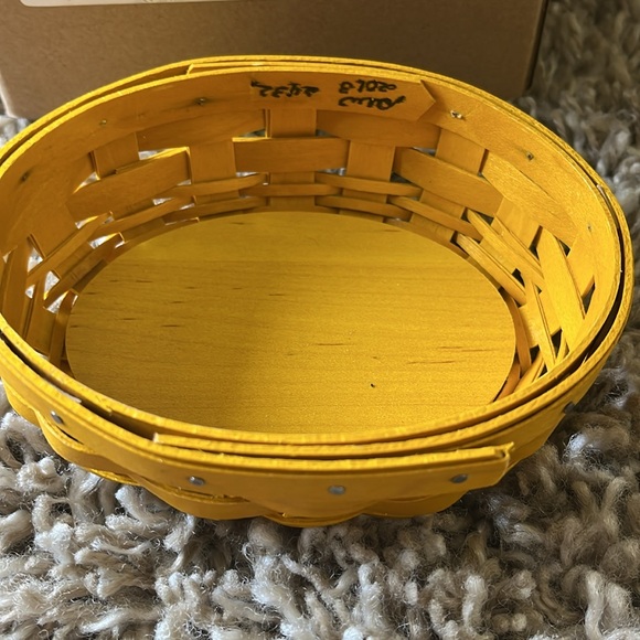 Longaberger. Peeps. Yellow. - Picture 5 of 16